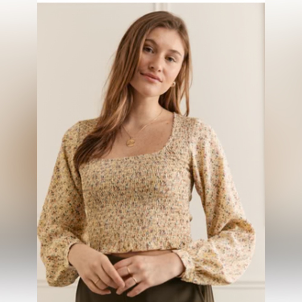 #12 American Eagle Outfitters Cream Puff Sleeve Blouse small